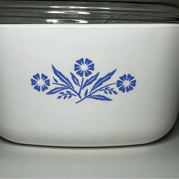 Vintage Corning Ware Blue Cornflower 1 3/4 qt Baking Dish with Pyrex Lid - Picture 7 of 15